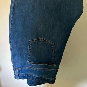 Skinny/straight jeans